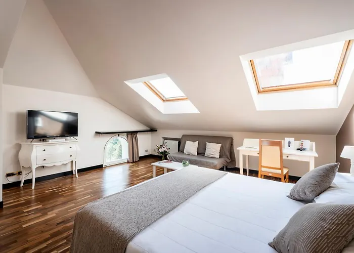 アスニーゴ 4* チェルノッビオ